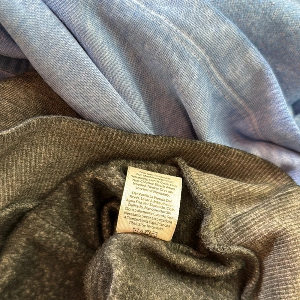 Time and Tru Garment Washed
Pullover Hoodie, Set of 2, Size Small - Picture 6 of 7